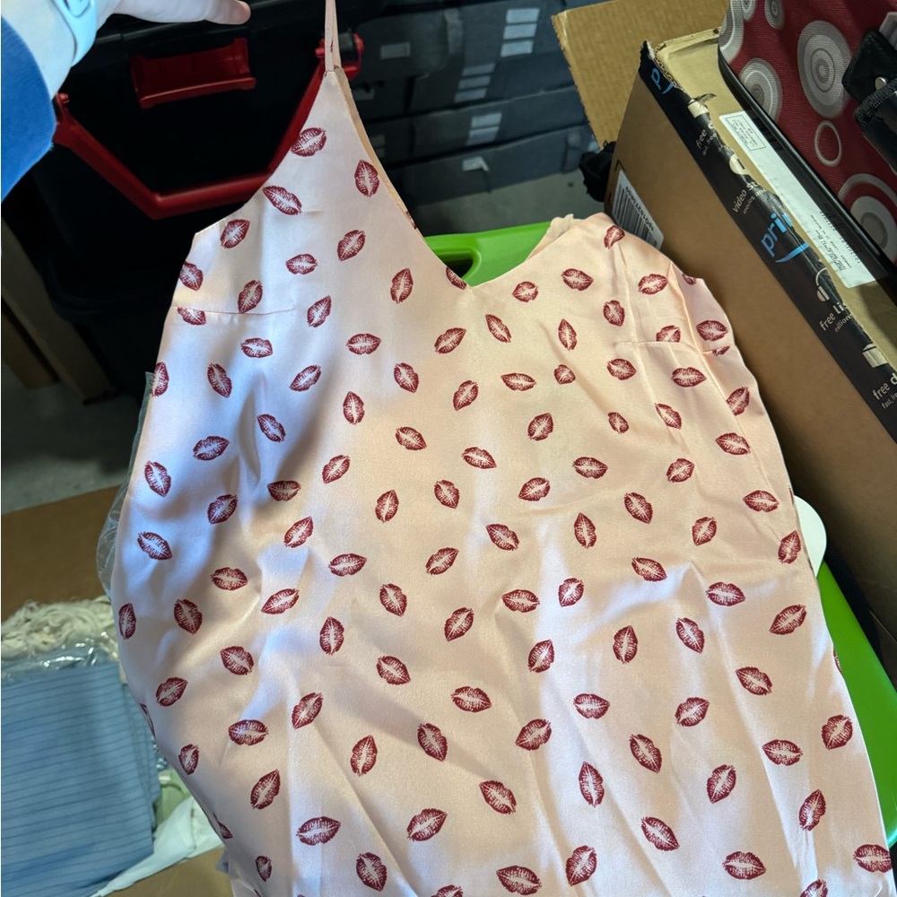 Pink Lip Print Tank Top